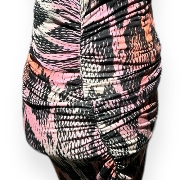 🌻 NEW Guess "Rhonnie" Snake Print Ruched Sides Bodycon Mini Dress Size Small - Picture 8 of 12